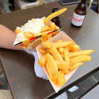 Photo taken at Chez Papy - Belgian Frites by Diba H. on 8/28/2022