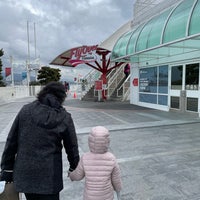 Foto diambil di FlyOver Canada oleh Dilara 🐰 pada 3/16/2022