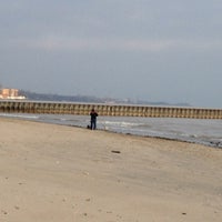 Loyola Beach Rogers Park 1230 W Greenleaf Ave Photo Taken At Loyola Beach By Jen M On 12 23 2017