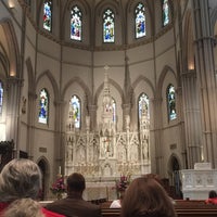 รูปภาพถ่ายที่ Saint Paul Cathedral โดย Jen M. เมื่อ 8/6/2017