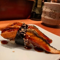 12/13/2018 tarihinde Kai C.ziyaretçi tarafından Sushi Sake'de çekilen fotoğraf