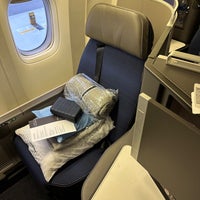 Photo taken at United Airlines Flight UA 949 by Kai C. on 1/12/2023