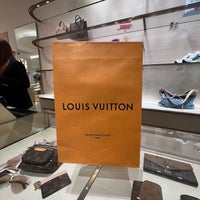 Photo taken at Louis Vuitton Atlanta Lenox Square by Rayan on 2/19/2024