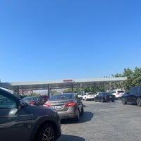 Photo taken at Costco Gasoline by Nicole 🏄🏽‍♀️ ☀. on 9/23/2023