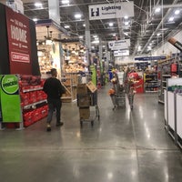 Photo taken at Lowe&amp;#39;s by Nicole 🏄🏽‍♀️ ☀. on 3/14/2019