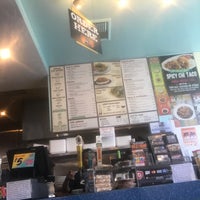 Photo taken at Wahoo&amp;#39;s Fish Taco by Nicole 🏄🏽‍♀️ ☀. on 7/13/2018