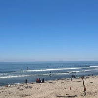 Photo taken at Surfrider Beach by Nicole 🏄🏽‍♀️ ☀. on 8/29/2023