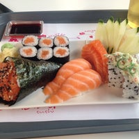Photo prise au Hanami Sushi par Isabelinha C. le9/28/2014