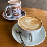 Photo taken at La Colombe Coffee Roasters by Jorge V. on 12/6/2019