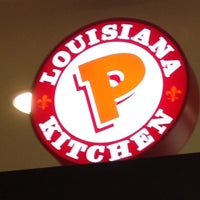 Photo taken at Popeyes Louisiana Kitchen by Ashraf I. on 10/21/2012