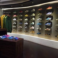 onitsuka tiger times square