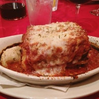 รูปภาพถ่ายที่ Italian Cafe โดย Chris D. เมื่อ 12/23/2012