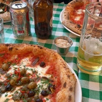Photo taken at Pizza Pilgrims by Honzin on 3/5/2023