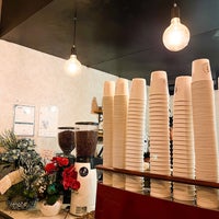 รูปภาพถ่ายที่ عبّيه - قهوة مختصة โดย ريـم -off เมื่อ 4/21/2022