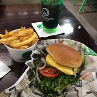 Photo taken at Wahlburgers by Kenneth S. on 8/30/2017
