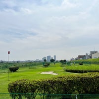 Photo taken at 多摩川うなねパークゴルフコース by monchhichi™ on 7/18/2022