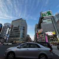 Photo taken at Shinjukuogado-W. Intersection by monchhichi™ on 3/1/2024