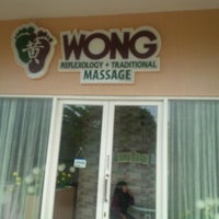 Photo taken at WONG REFLEXOLOGY + TRADITIONAL MASSAGE by Rommy S. on 11/9/2013