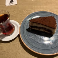 Photo taken at Cafe Rea by Özhan Ö. on 12/2/2022