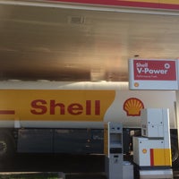 Foto diambil di Shell oleh Jim B. pada 10/31/2016
