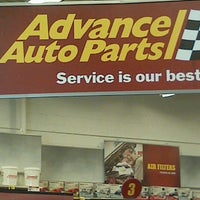 Photo taken at Advance Auto Parts by Melissa K. on 4/27/2013