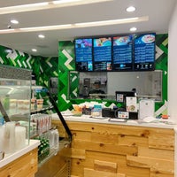 Photo taken at Freshii by Zee ⚡. on 2/21/2020