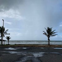 Photo taken at Praia de Ipitanga by Emilio B. on 4/11/2021