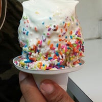 Photo taken at Carvel Ice Cream by Delilah N. on 7/22/2013