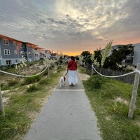 Photo taken at Nalu Surf Bar by Ty W. on 6/22/2022