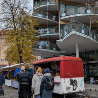 Photo taken at Wochenmarkt Winterfeldtplatz by Vlada G. on 11/19/2022