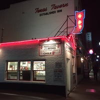 รูปภาพถ่ายที่ Texas Tavern โดย Michael F. เมื่อ 3/21/2017
