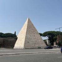 Photo taken at Piramide Cestia by Kuba J. on 6/22/2023