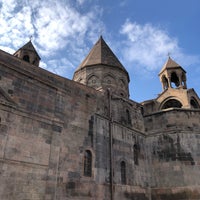 Photo taken at Mother See of Holy Etchmiadzin | Մայր Աթոռ Սուրբ Էջմիածին by Tatevik Z. on 11/27/2022