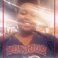 Photo taken at Fuddruckers by Charmeon S. on 10/3/2017