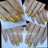 Photo taken at Beauty Nails RJ - 99792-9618 - Lumiere Esmalteria by Lyvia C. on 4/1/2014