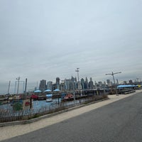Photo taken at Brooklyn Bridge Park Marina by Xande on 3/22/2024