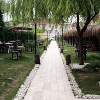 Photo taken at Trevi Bahçe by Hüseyin A. on 5/2/2016