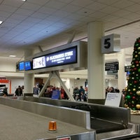 Photo taken at MDW Baggage Claim 5 by Keith K. on 1/5/2020