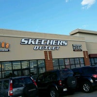 skechers factory outlet dahisar
