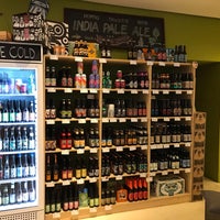 Foto scattata a Holy Craft Beer Store da Dror T. il 11/8/2018