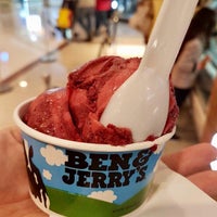 Photo taken at Ben &amp;amp; Jerry&amp;#39;s by Pedro L. on 6/16/2017
