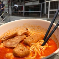 Photo taken at W.W. Laksa House 水塘路辣沙 by 由美 小. on 5/26/2020