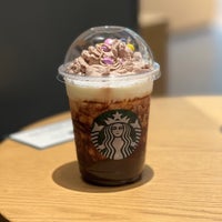 Photo taken at Starbucks by PeRoZuMi on 4/17/2022