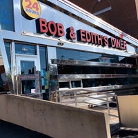 Photo taken at Bob &amp;amp; Edith&amp;#39;s Diner by Sterling on 9/27/2019