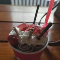 Photo taken at Roly Moly Ice Cream by Jessica E. on 6/24/2018