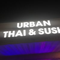 Foto tomada en Urban Thai &amp;amp; Sushi Restaurant  por Perle V. el 11/2/2018