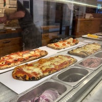 Foto scattata a Mangia Pizza Firenze da Abdulrhman il 4/23/2024