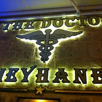 Foto tirada no(a) The Doctor Meyhane por Ata K. em 8/30/2013