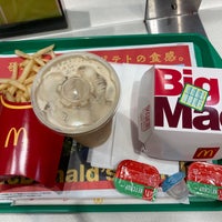Photo taken at McDonald&#39;s by オジン on 9/27/2022