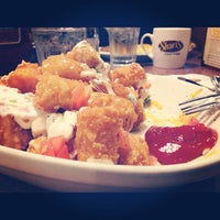 Photo taken at Shari&amp;#39;s Cafe and Pies by Brandon T. on 11/5/2012